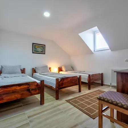 Prenociste Braca Sekulici Motel *